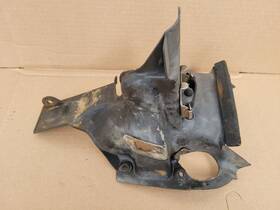 2x4-21620-00-00 Yamaha Air Box Mud Guard 1979 Yz250 Melt Damage