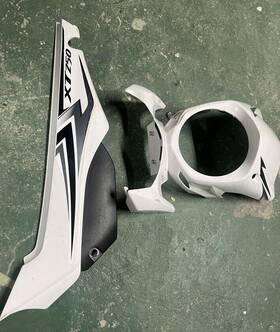 3c5-y217x-f0-00 Yamaha Eb1266 2009 09 Xt 250 Front Head Coverright Side Air Scoop Shroud Fairing