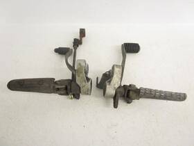 3he-27420-00-00 Yamaha 3he-27410-00-00 91 Fzr 600 Left Right Foot Pegs 1989-1999