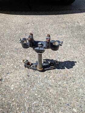 3r9-25446-10-00 Yamaha 1980 It125 Triple Tree