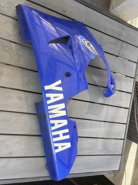 5jj-28385 Yamaha Yzf R1 Left Lower Fairing 00-01 Oem Cowl 2001 2000 Belly