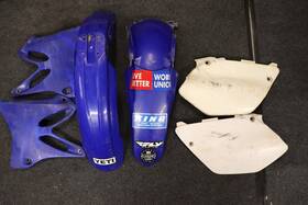 5ny-21740-00-00 Yamaha 2002 Yz125 Front Rear Fenders Shrouds Number Plates