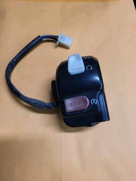 5pj-h3976-01-00 Yamaha 2003 Zuma Yw50 Right Side Switch Box Throttle