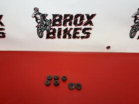 90480-12053-00 Yamaha 1986 Xt350 Xt 350 Side Cover Rubber Grommet Grommets