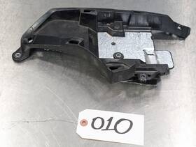 B67-2836a-00-00 Yamaha 17-23 Fz-10 Mt-10 Genuine Oem Side Engine Cover Bracket Fairing Cowling