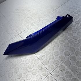 Blw21721 Yamaha 2025 Mt-07 Right Tail Trim - Used Oem