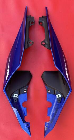 Cr-w2172-g0-p0 Yamaha 2024 Yzf R1 1000 Oem Tail Side Cover Fairing Plastic Rear Right Left Nice