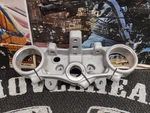Oem Buell Lightning XB12S Upper Triple Tree Clamp Handlebar Mount Silver. Fixed Price $118.85.