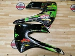 Kawasaki KX85 2004 Fuel Tank Radiator Shroud Left Right KX100 49089-1139-6W. Fixed Price $19.06.