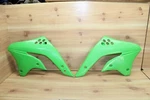 2007 Kawasaki Gas Tank Shroud Cover Pair Aftermarket. Fixed Price $48.20.