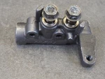 Delay Valve Assy. Honda VFR800F 98-01 46300-MBG-006 19365. Fixed Price $40.44.