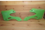 1999-2002 Kawasaki KX125 Gas Tank Shroud Cover Pair Aftermarket. Fixed Price $24.11.