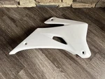 2006-2009 Yamaha YZ450F & YZ250F Right Side Radiator Shroud By Ufo Plastics. Fixed Price $9.95.