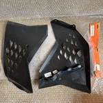 Ktm Oem Black Spoiler Set 2009-2010 125-530 Sx Exc 7730805410030. Fixed Price $35.00.