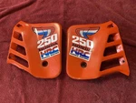 1987 Honda CR250R Oem Radiator Shrouds 19071KS7700 19072KS7700. Fixed Price $80.00.