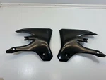 2005 03-06 Yamaha YZ250F Fuel Tank Radiator Side Plate Cover Plastic. Fixed Price $39.99.